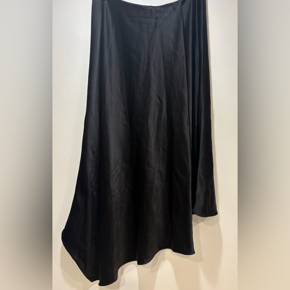 Alice+Olivia Elegant Black Women's Skirt - Picture 3 of 5